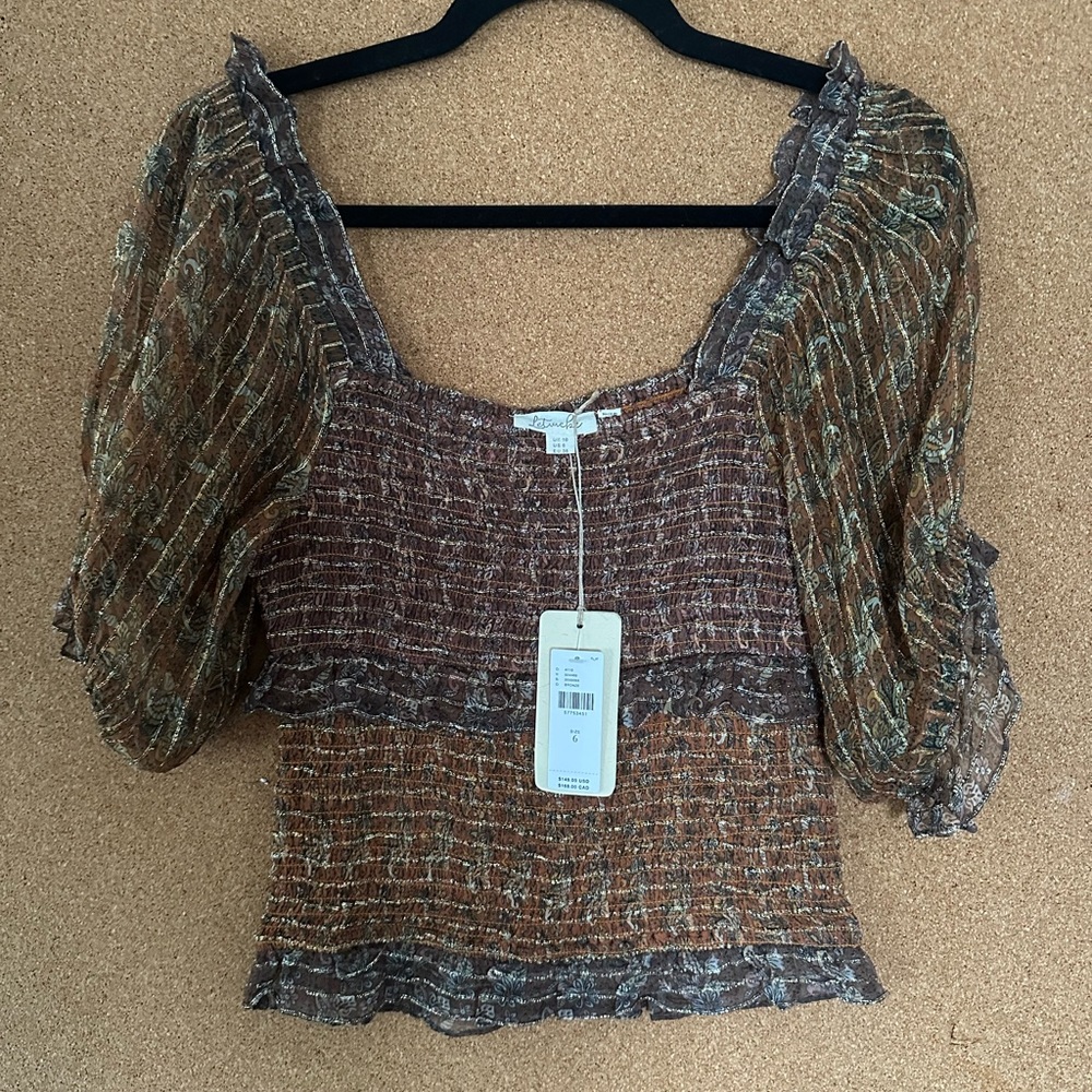 Brand New Anthropologie Ruched Top With Flowy Sleeves, Size 06 - Picture 2 of 10
